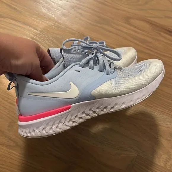 Nike sneakers size 8 light blue - Picture 2 of 4